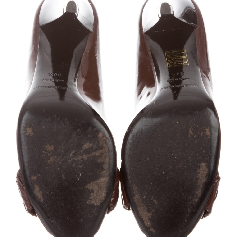 Burberry Heels - Picture 3 of 5